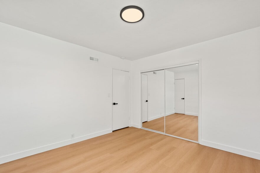 Bdrm 2 - 456 Casselman St
