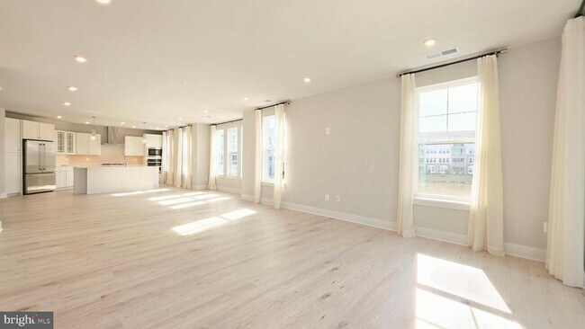 Building Photo - 230 Switchgrass Wy