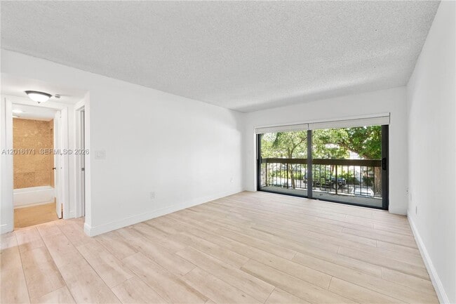 Building Photo - 5201 Orduna Dr