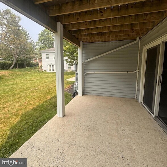 Building Photo - 4282 Wimbledon Dr