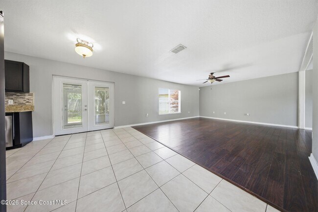 Building Photo - 1116 Myrtle Lake View Dr
