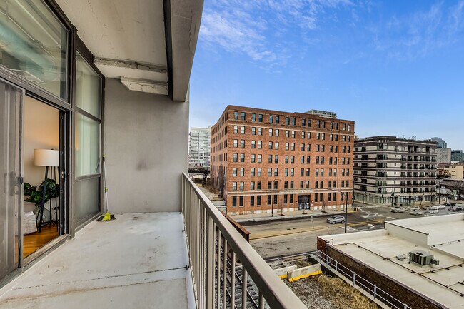 Building Photo - 1530 S State St