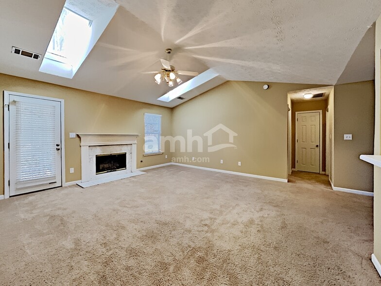 Building Photo - 4731 Gold Mine Dr