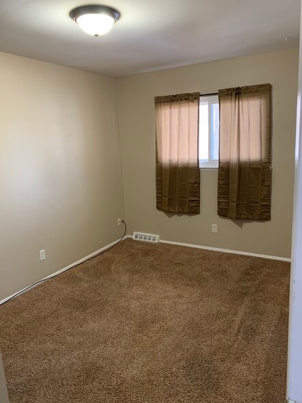 Bedroom - 1120 Lincoln Avenue