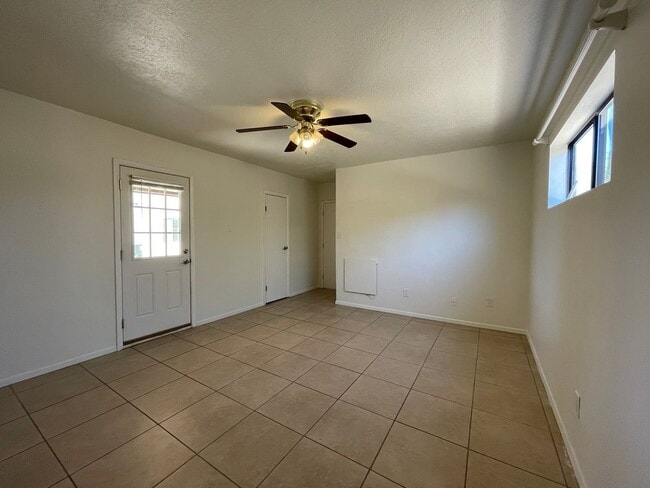 Building Photo - 1704 2nd St