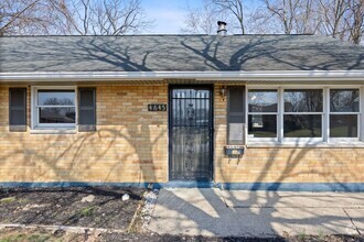 Building Photo - Summerside Ohio- 3 bed, 1 bath, Fenced Yar...