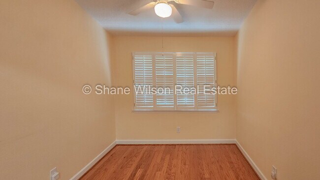 Building Photo - Spacious 3-Bed, 3-Bath Townhouse in Dalton