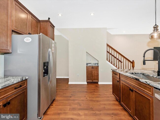Building Photo - 9374 Seney Ln