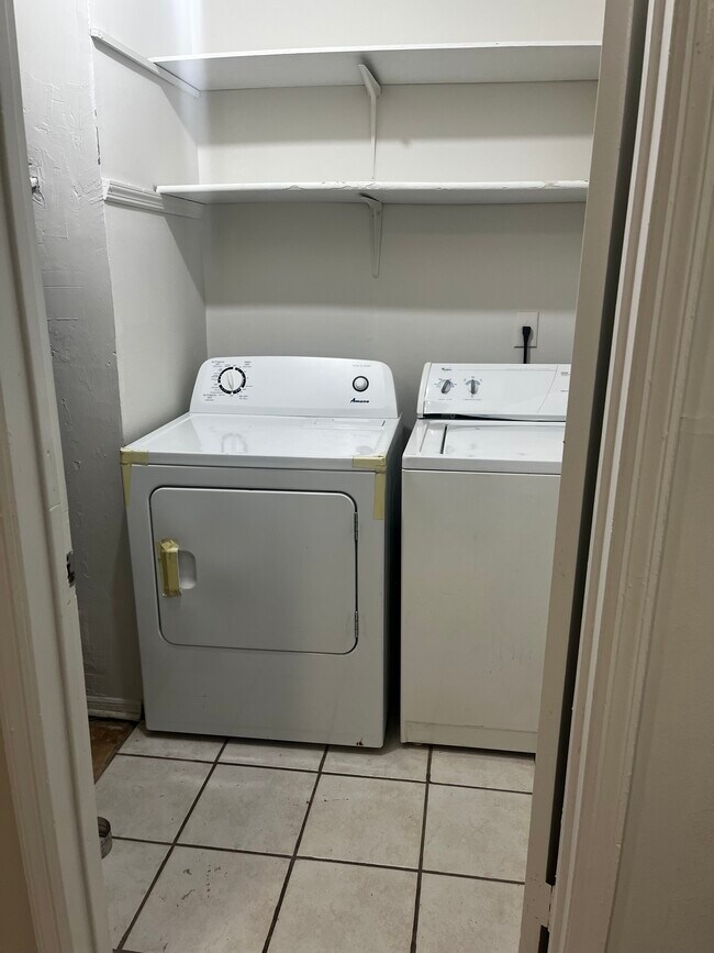 Laundry - 3457 Highland Pine Way