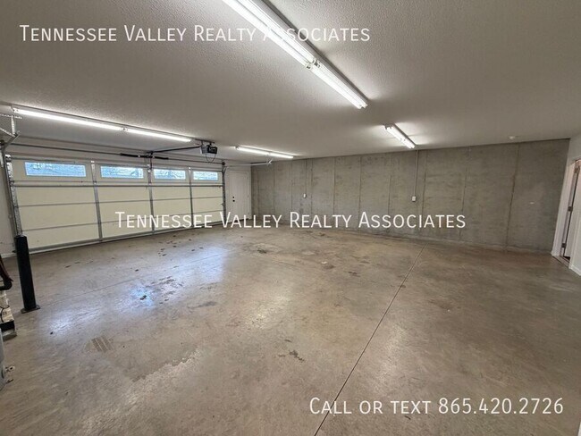 Building Photo - 1816 Andes Rd