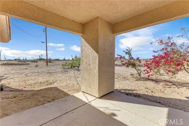 Building Photo - 1341 Beach Club Dr