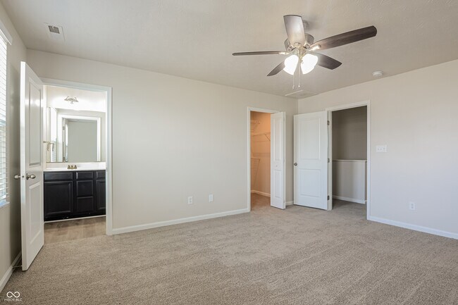 Building Photo - 13820 N Cardonia Dr