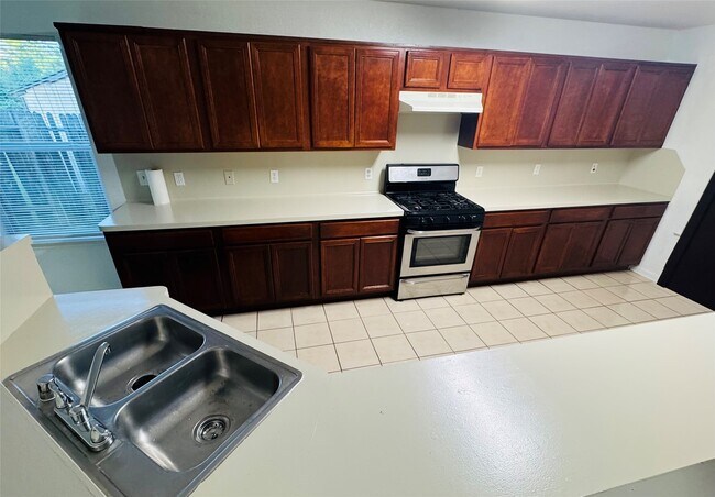Building Photo - 13126 Bentcrest Ct