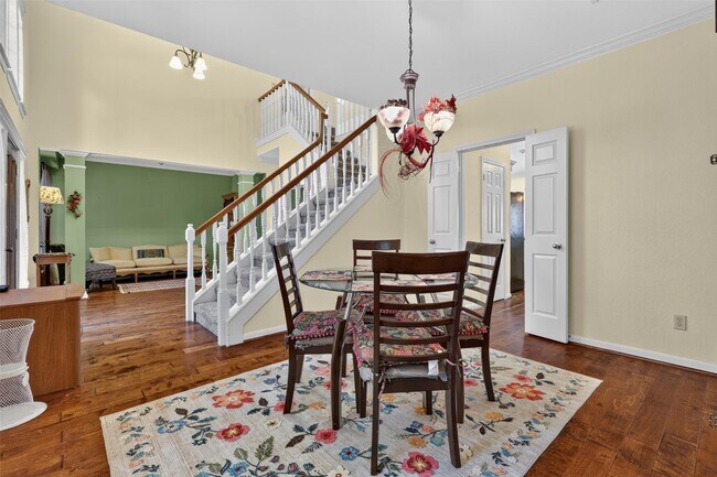 Building Photo - 1306 N Gabriel River Cir