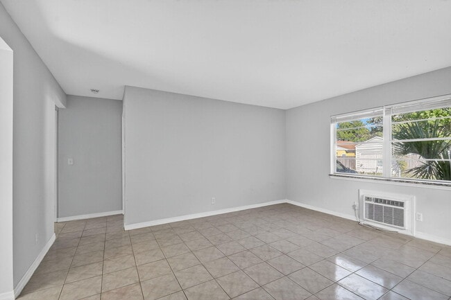 Building Photo - 216 Ocean Breeze