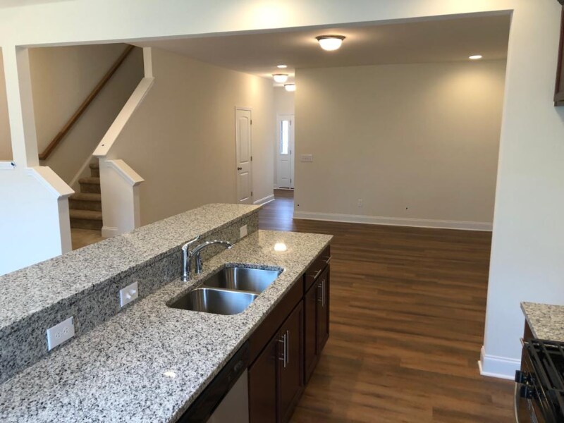 Building Photo - 68 E Porthaven Way