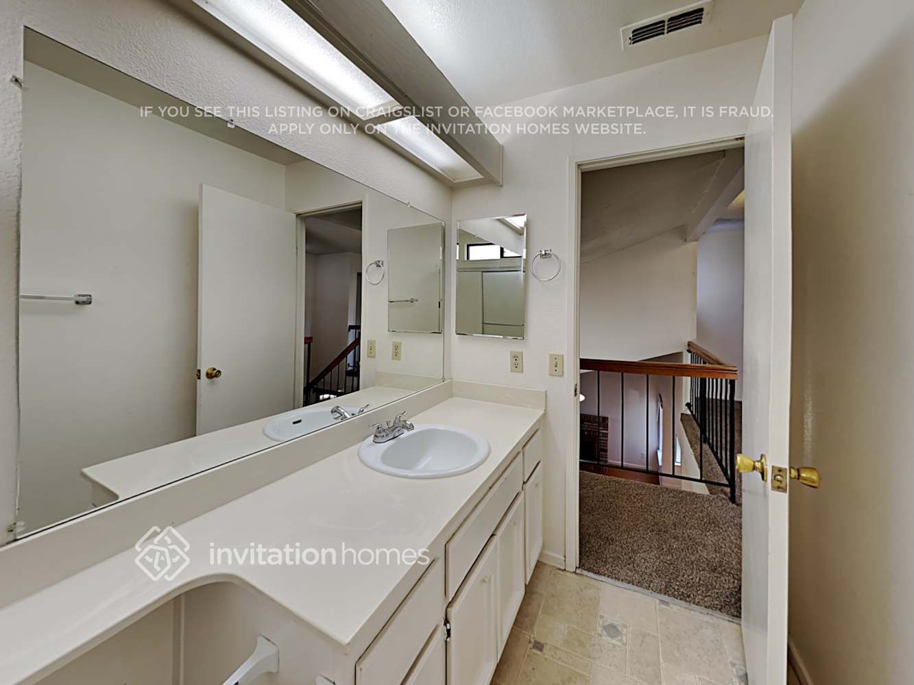 Building Photo - 2080 Moontree Dr