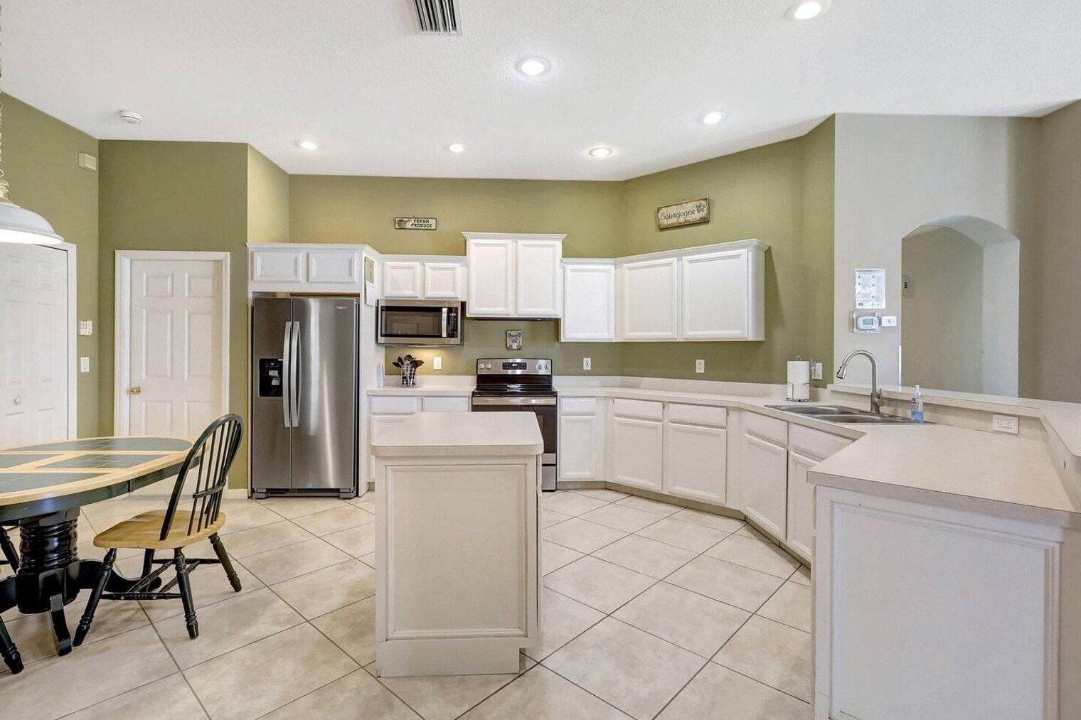 Building Photo - 4805 Bookelia Cir