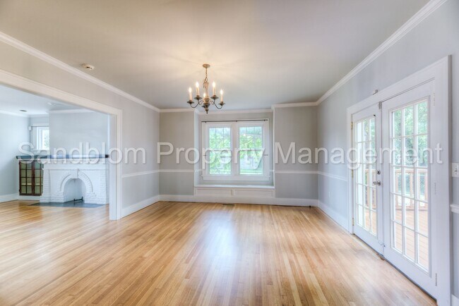 Building Photo - For Lease | TU | 5 Bed + 3 Bath | $2500 Rent