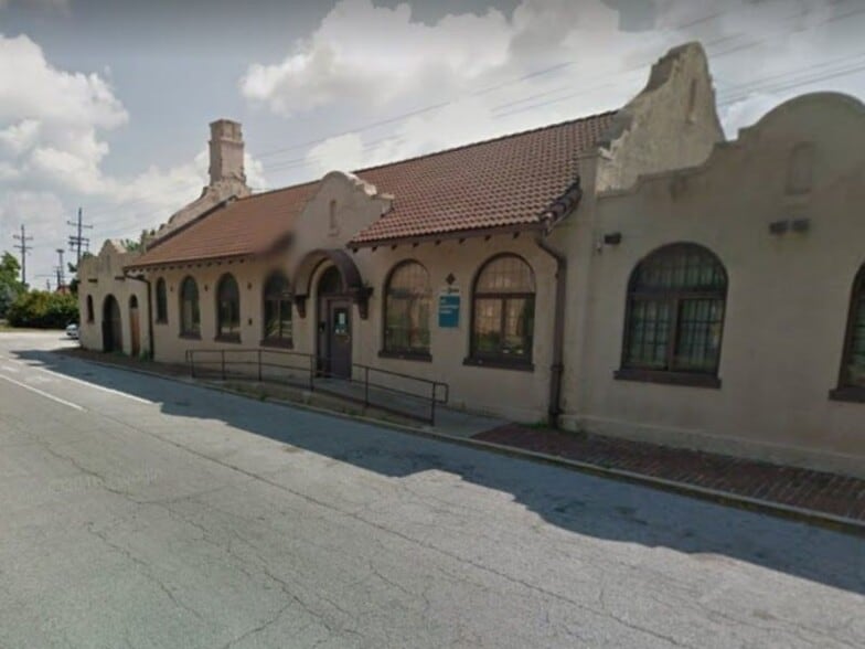 Building Photo - 2426 183rd St