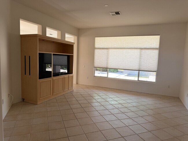 Building Photo - 78655 Golden Reed Dr