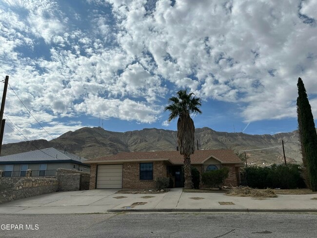 Building Photo - 2601 Jefferson Ave