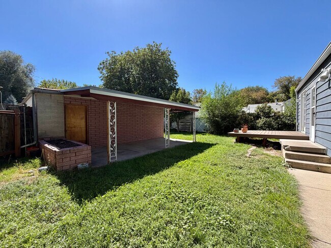 Building Photo - 262 Browning Ave