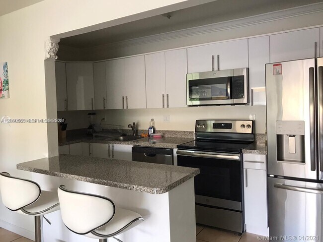 Building Photo - 4140 NW 79th Ave