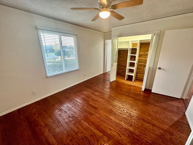 Building Photo - Spacious Newly Remodeled 4 Bedroom Orange ...