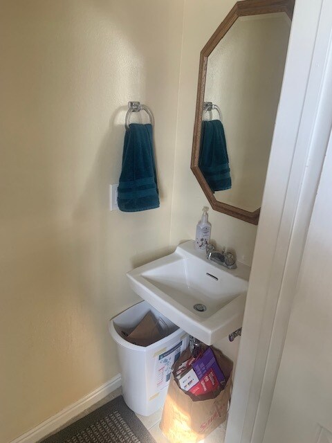 Building Photo - 515 N 200 E