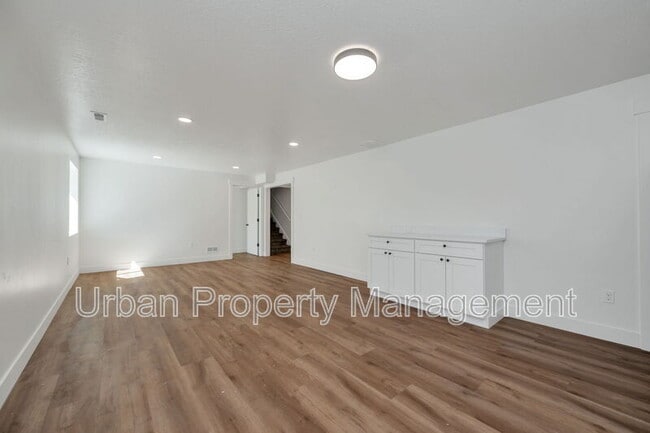 Building Photo - 4011 Serenity Ln