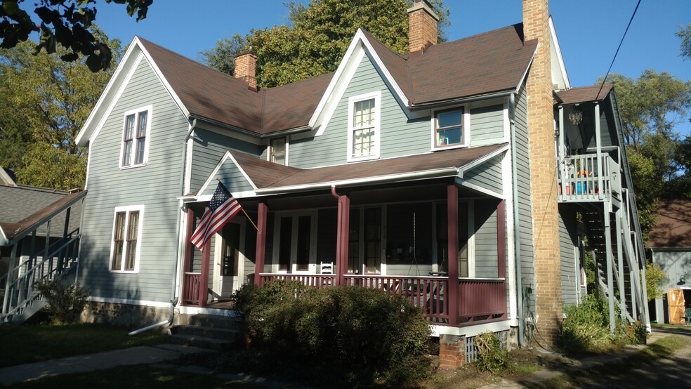 The house contains four apartments - 416 N Huron St