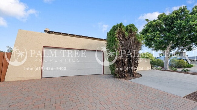 Building Photo - 3582 Governor Dr