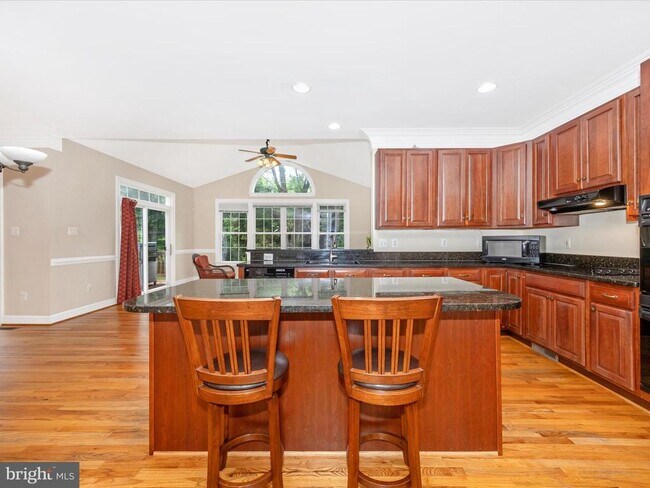 Building Photo - 18818 Liberty Mill Rd