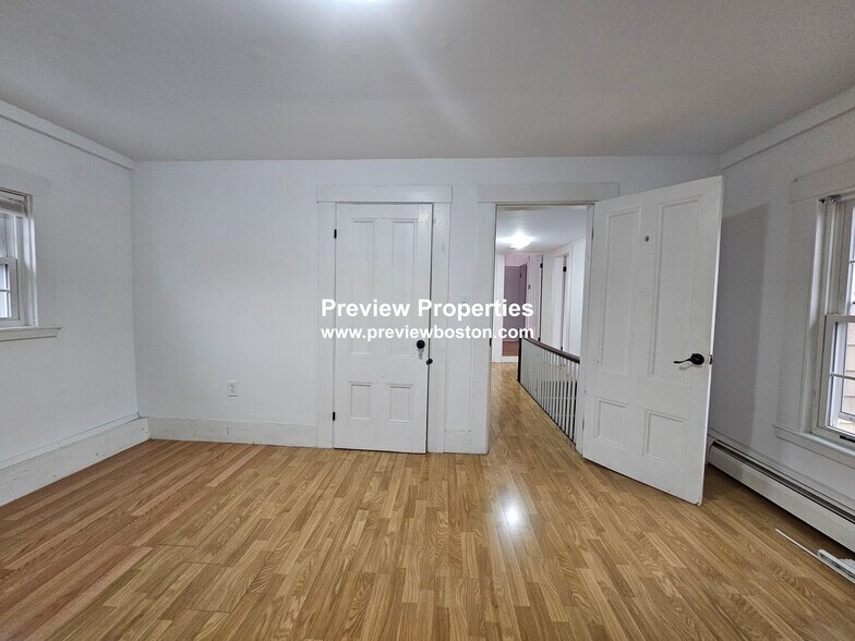 Building Photo - 300 Faneuil St