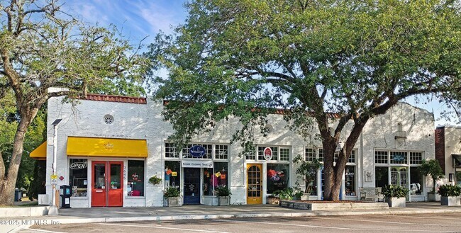 Building Photo - 3806 Burnett Park Rd