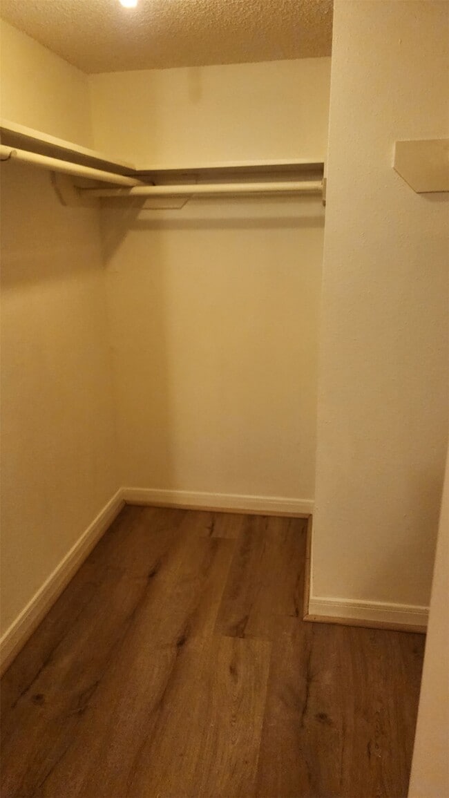 Building Photo - 2750 Holly Hall St