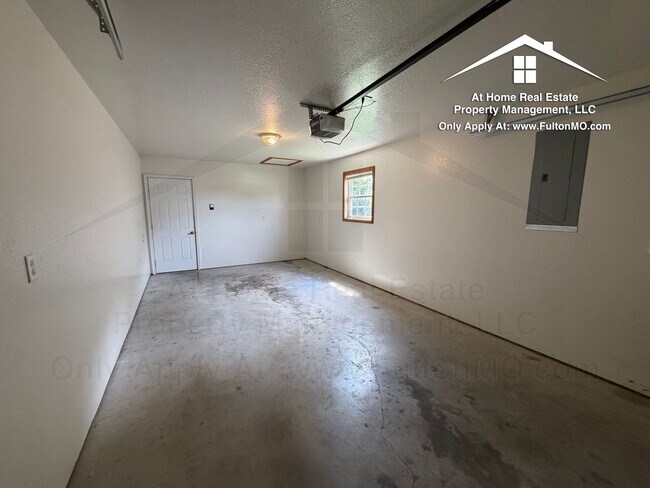 Building Photo - 1902 Dunham Dr