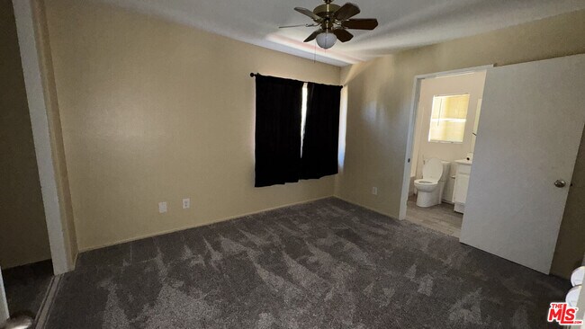Building Photo - 9465 Nickellaus Ct