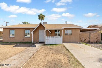 Building Photo - 3307 N 59th Ave