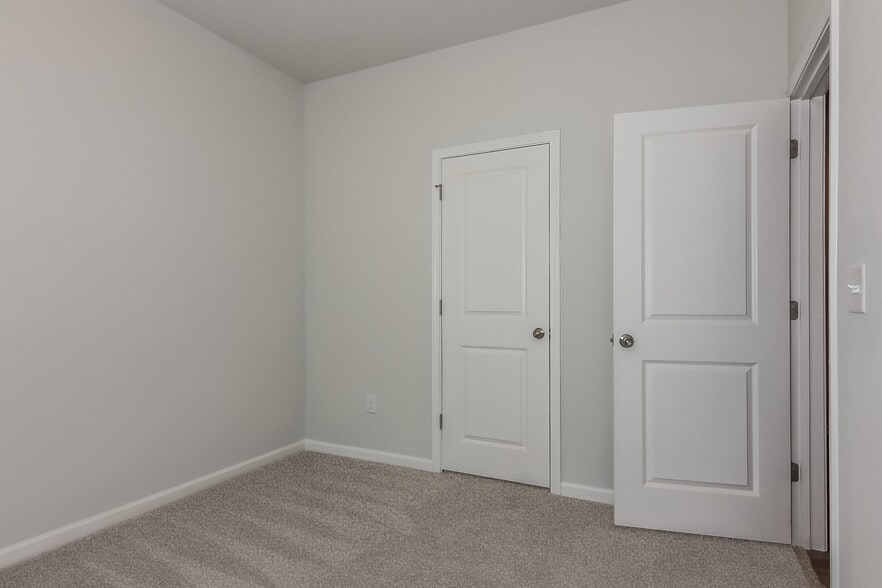 Building Photo - 476 Craigflower Ct