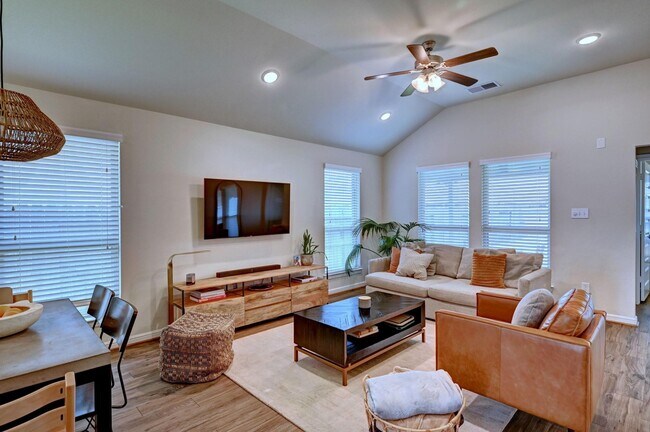 Building Photo - 8122 Peralta Valley Ct