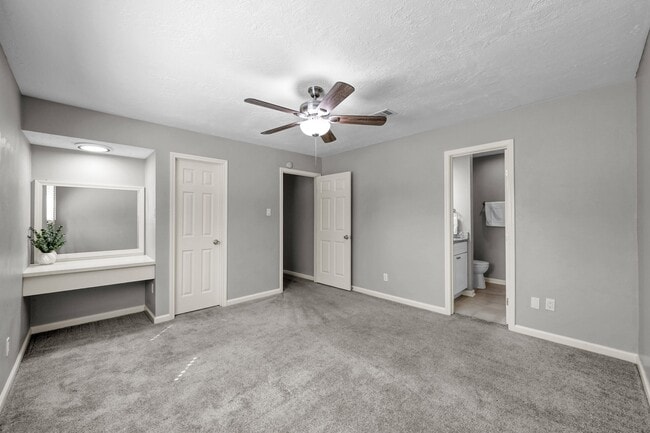 Building Photo - 8226 Autumn Willow Dr