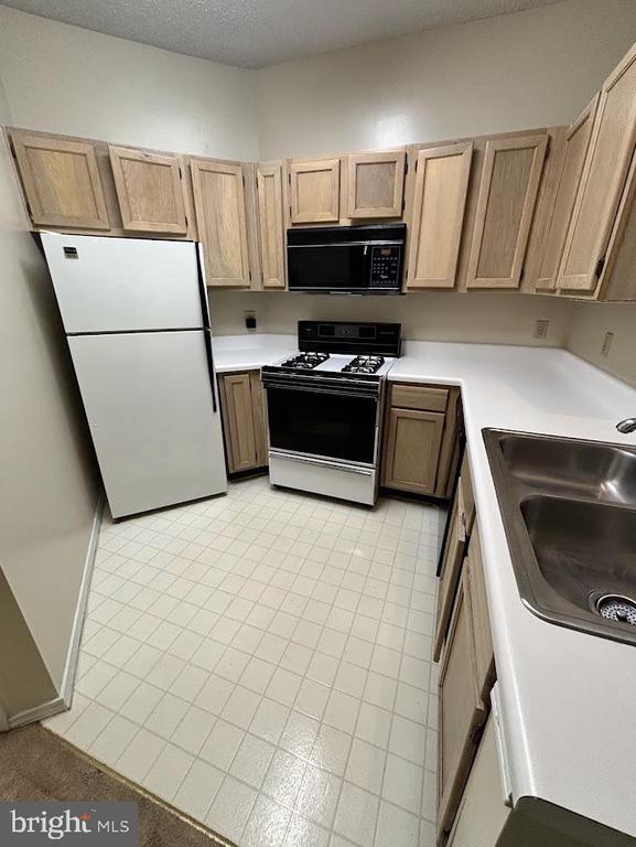 Building Photo - 4409 Fair Stone Dr