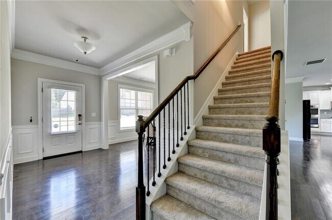 Building Photo - 3860 Grandview Manor Dr