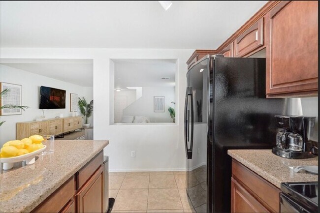 Building Photo - Nice 3 Bedroom Home In Phoenix
