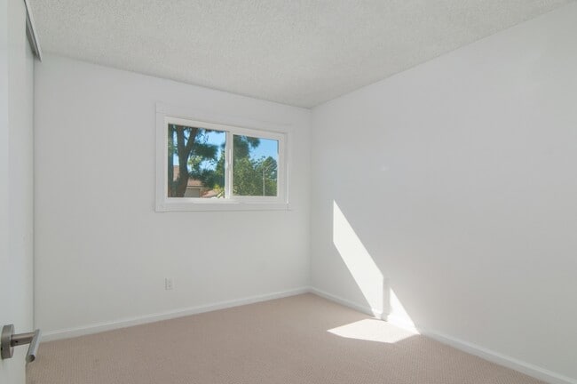 Building Photo - 7933 Camino Glorita