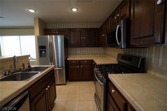 Building Photo - 5142 Dillingham Dr