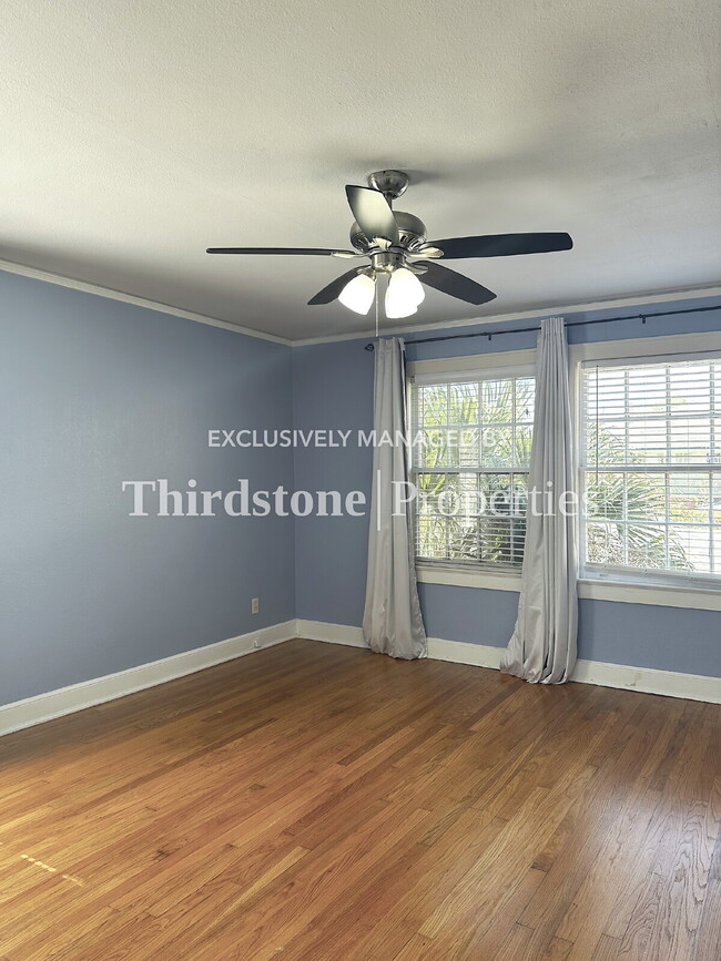Building Photo - 2779 Riverside Ave