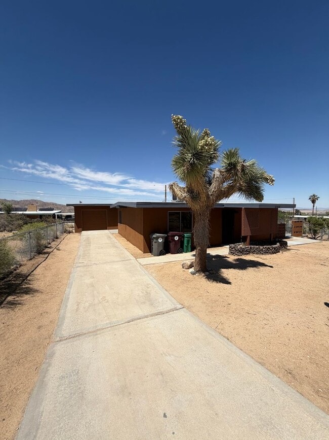 Building Photo - AVAILABLE NOW $500 off First Month Rent